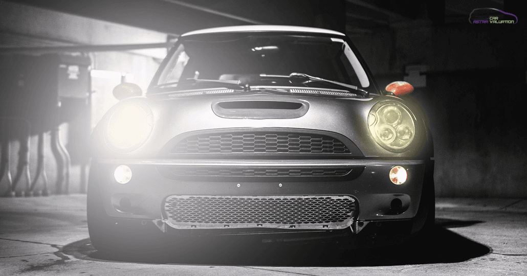 Lampu mobil redup sebelah. (Astra Car Valuation)