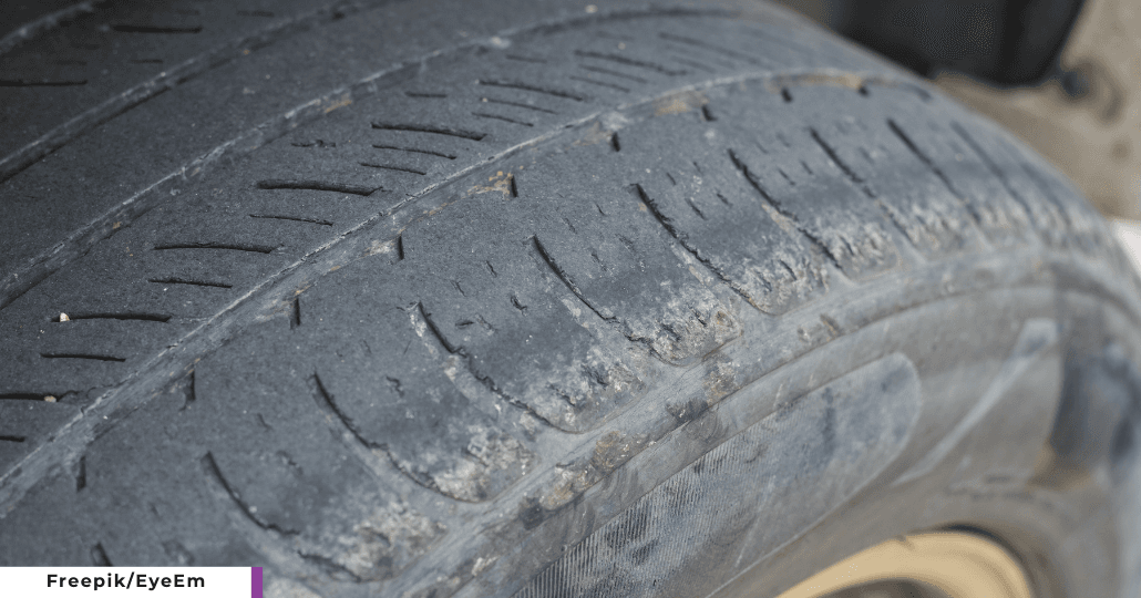 Tapak Ban Mobil Aus. (Freepik/EyeEm)